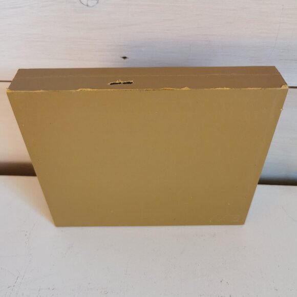 Beautiful Boxed Multi-Coloured Freshwater Pearl Necklace and Bracelet Set - Picture 12 of 15